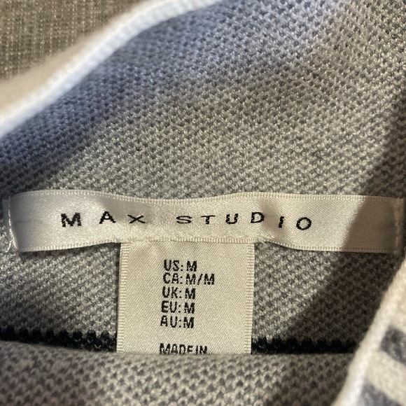 Max Studio White and Black Checkered Turtleneck Sweater - Picture 4 of 5